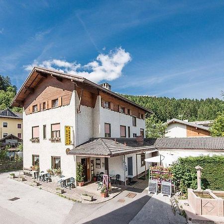 Albergo Campregheri Buitenkant foto